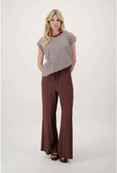 Zusss - T-shirt met Opgerolde Mouw Streep - Off White / Brown
