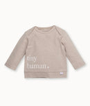 Bess Newborn - Lichtbeige longsleeve met tekstprint Tiny Human - Sand