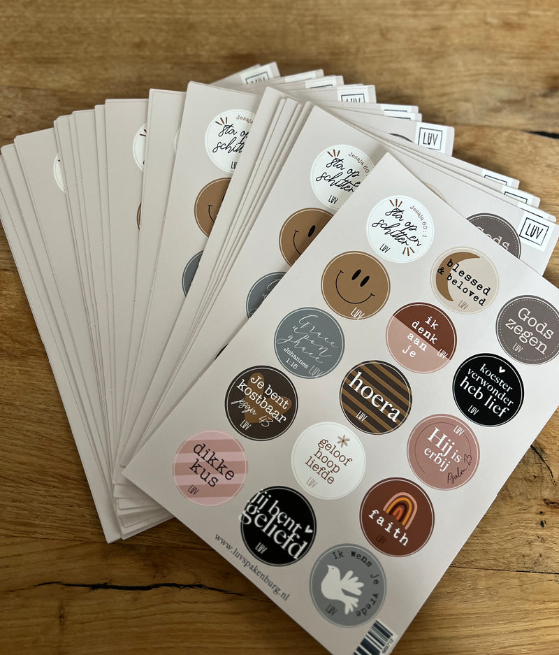 Studio LUV - Stickervel met 15 stickers