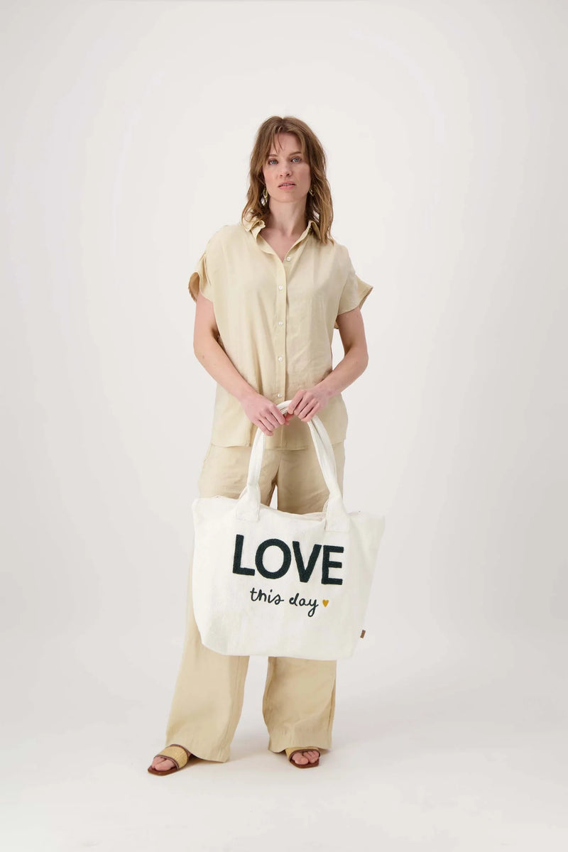 Zusss - Shopper Love This Day