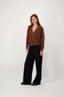 Zusss - Wikkel trui in Fluffy garen - Mid brown