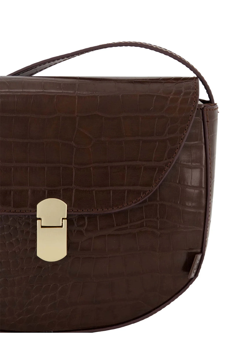 Zusss - Schoudertasje met gouden sluiting in croco structuur - Chocolade bruin