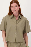 Zusss - Body Blouse met Korte Mouw - Light Mossgreen
