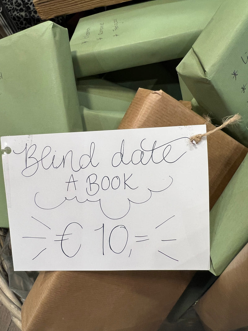 BLIND DATE a BOOK