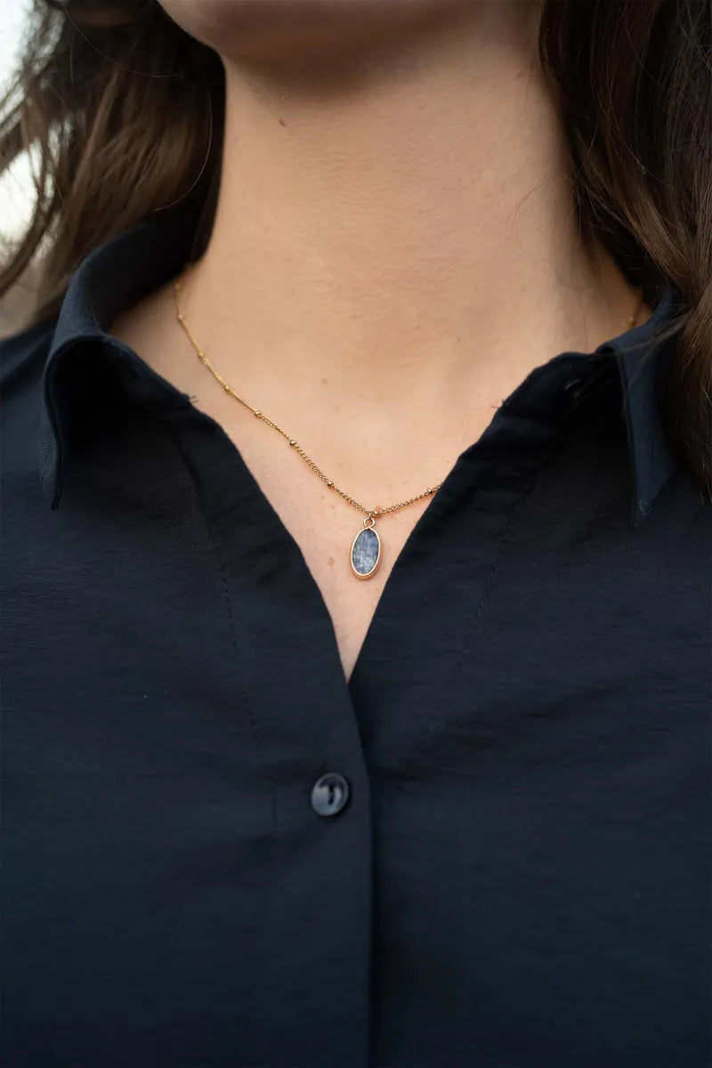 Zusss Ketting met glassteen - Donkerblauw
