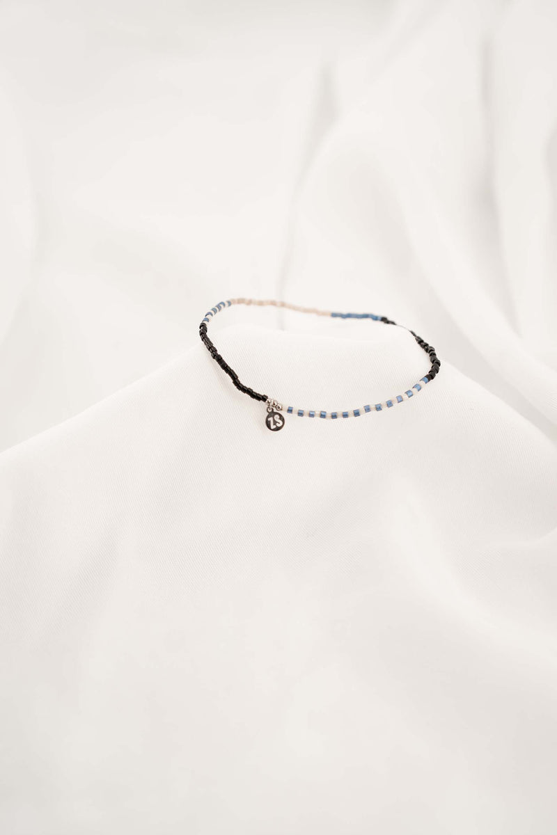 Zusss Fijn Kralenarmbandje - Grijsblauw/Zwart/Zand