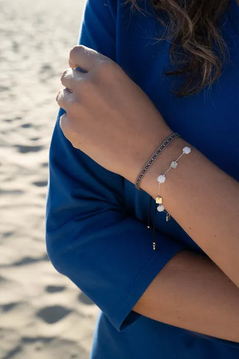 Zusss Fijn Geweven Armbandje - Grijs/Groen/Roodbruin